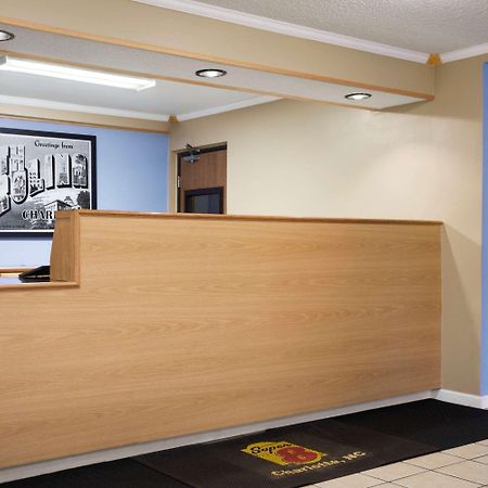Super 8 By Wyndham Charlotte University Екстериор снимка