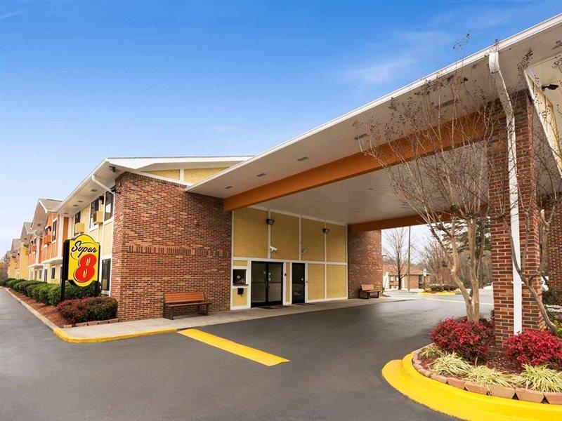 Super 8 By Wyndham Charlotte University Motel Екстериор снимка